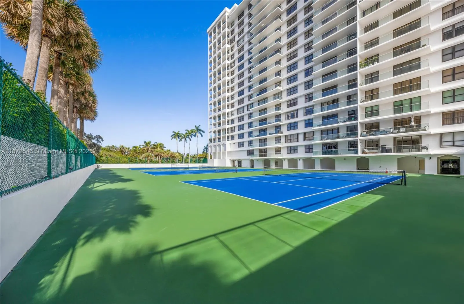 9801 Collins Ave, #5Q