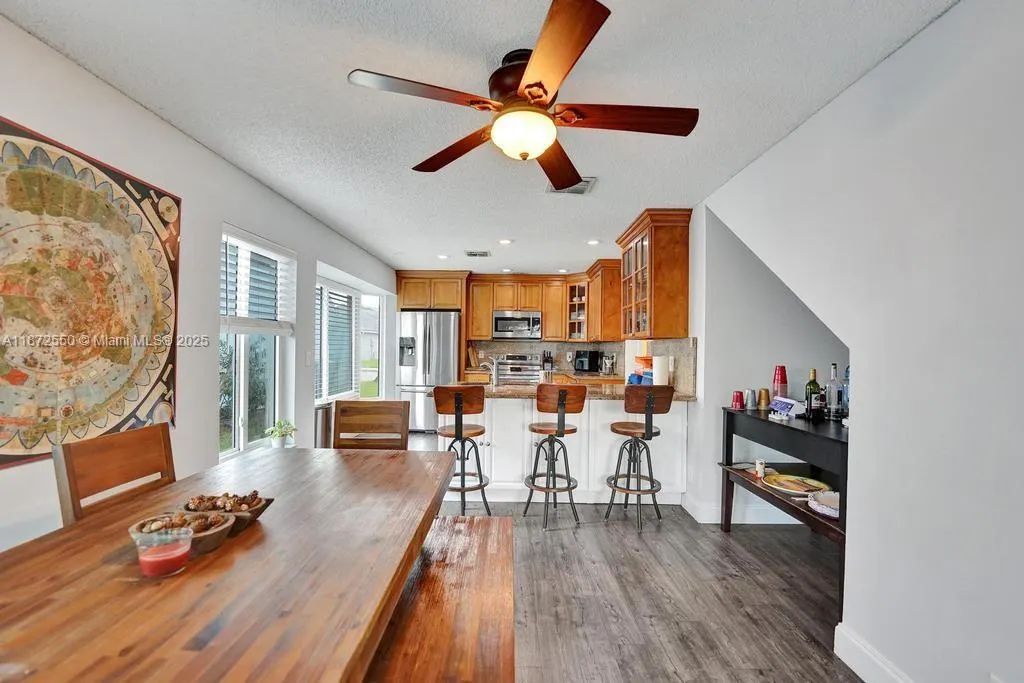 2747 Pinewood Ct