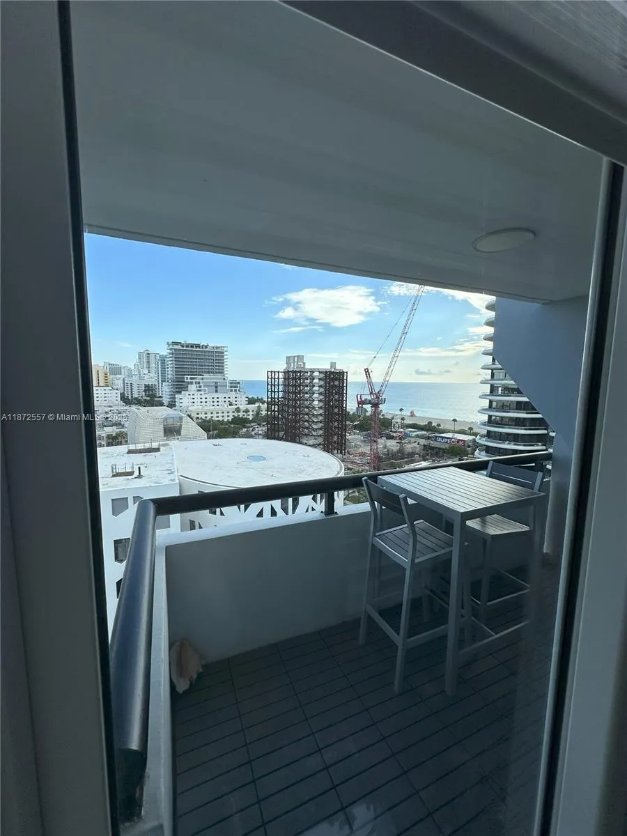 3200 Collins Ave, #11-3