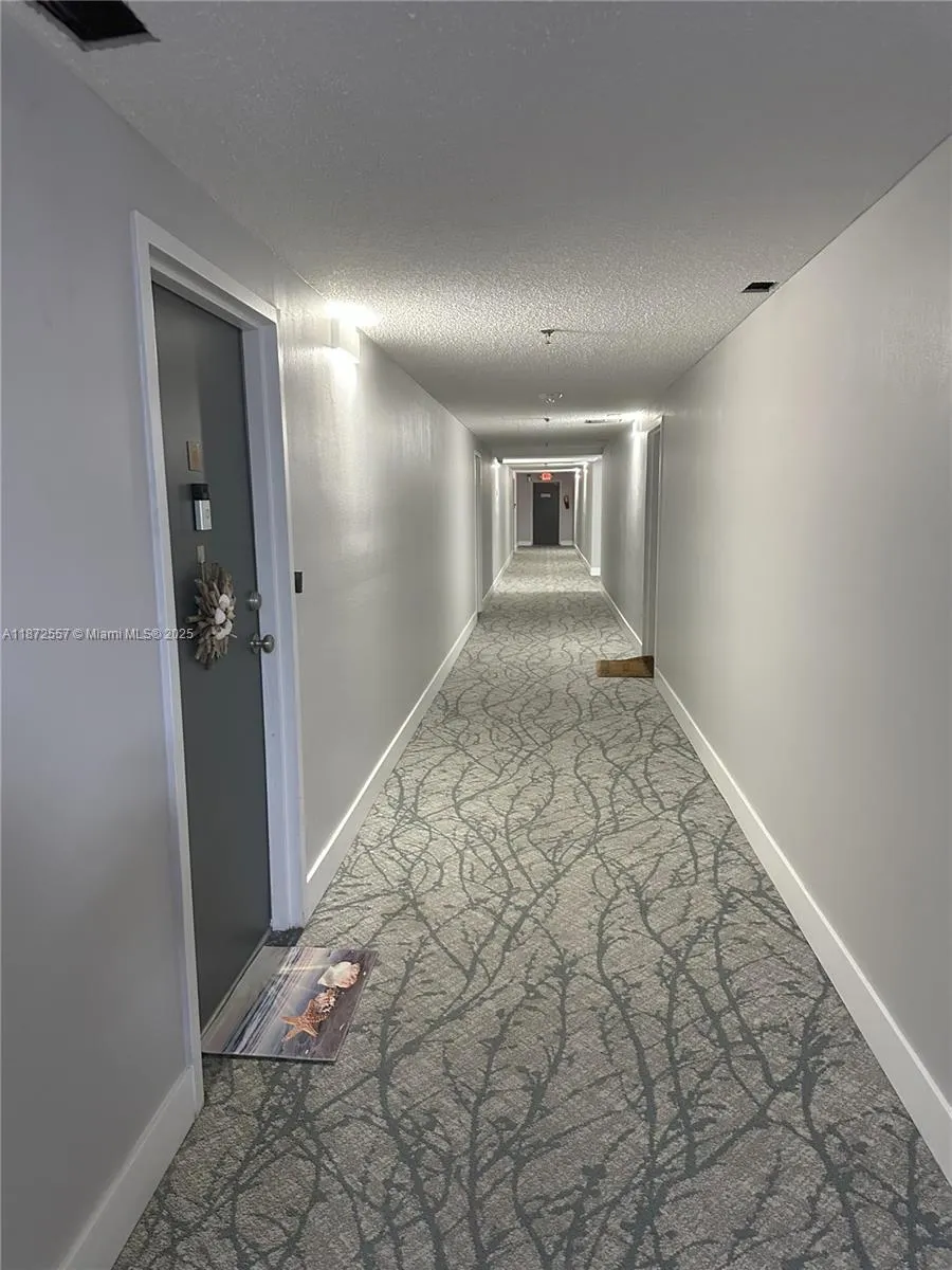 3200 Collins Ave, #11-3