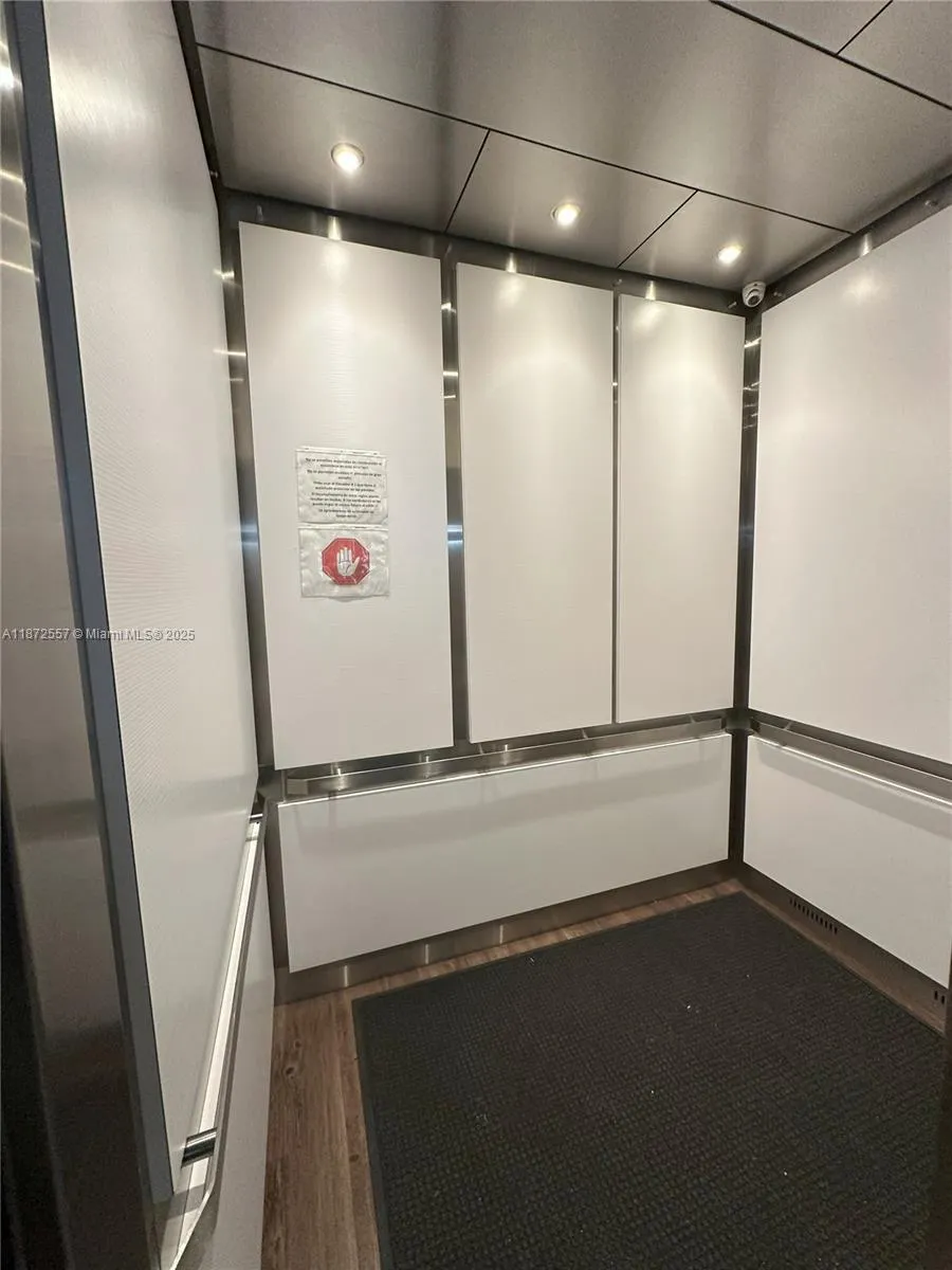 3200 Collins Ave, #11-3
