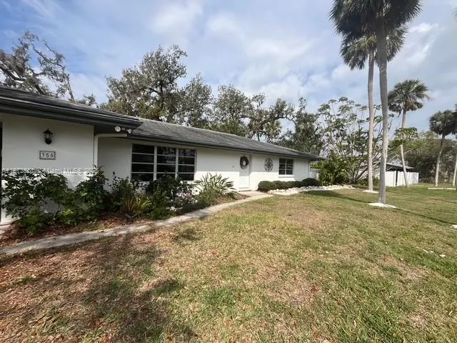 355 Highland Shores Dr