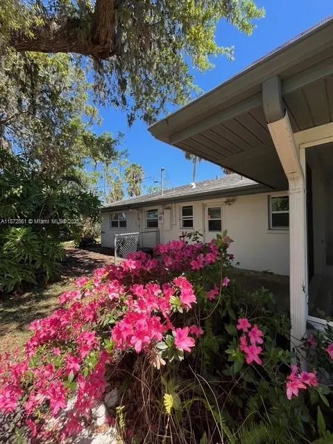 355 Highland Shores Dr