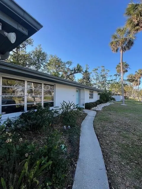 355 Highland Shores Dr