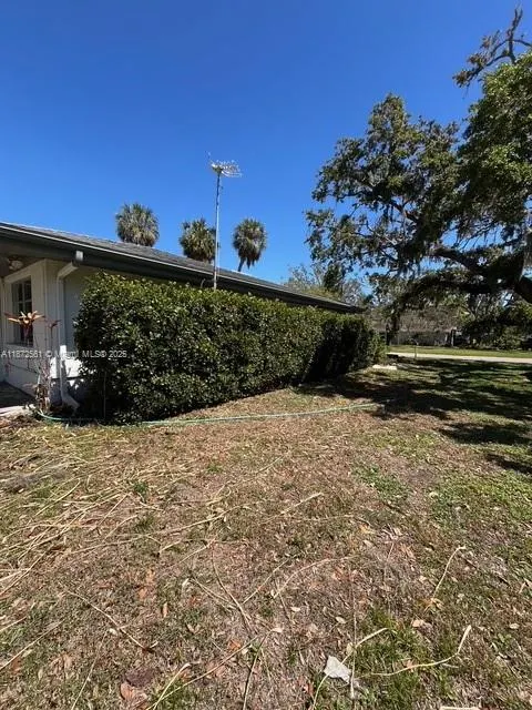 355 Highland Shores Dr