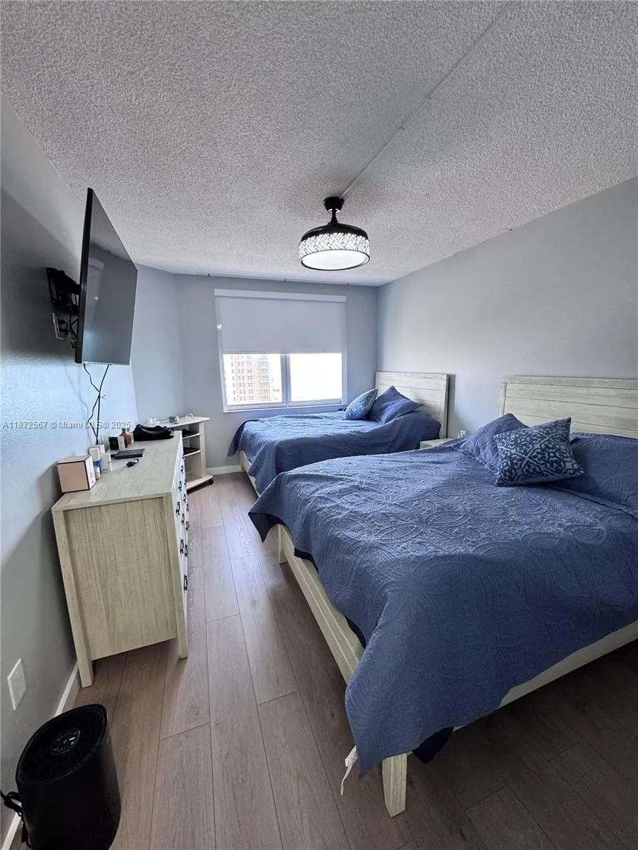 1950 S Ocean Dr, #11D
