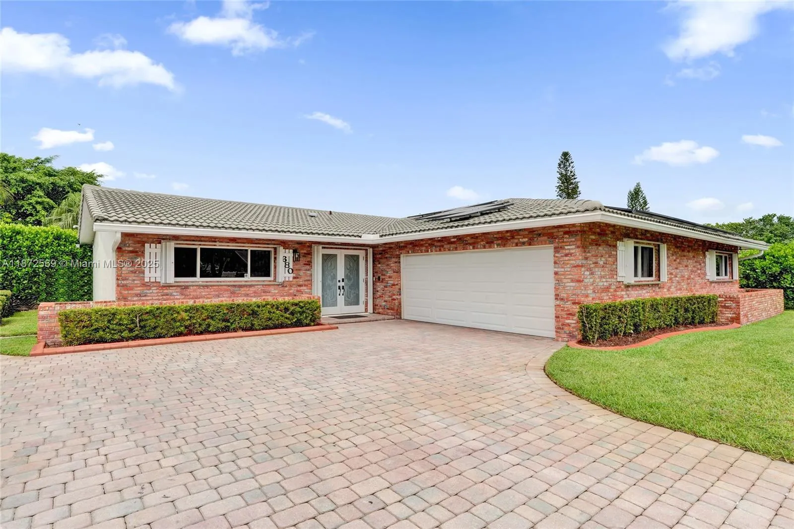 680 NW 100th Ln