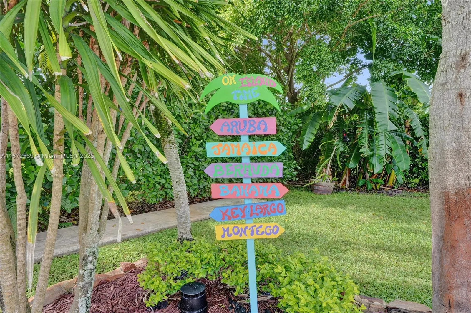 680 NW 100th Ln