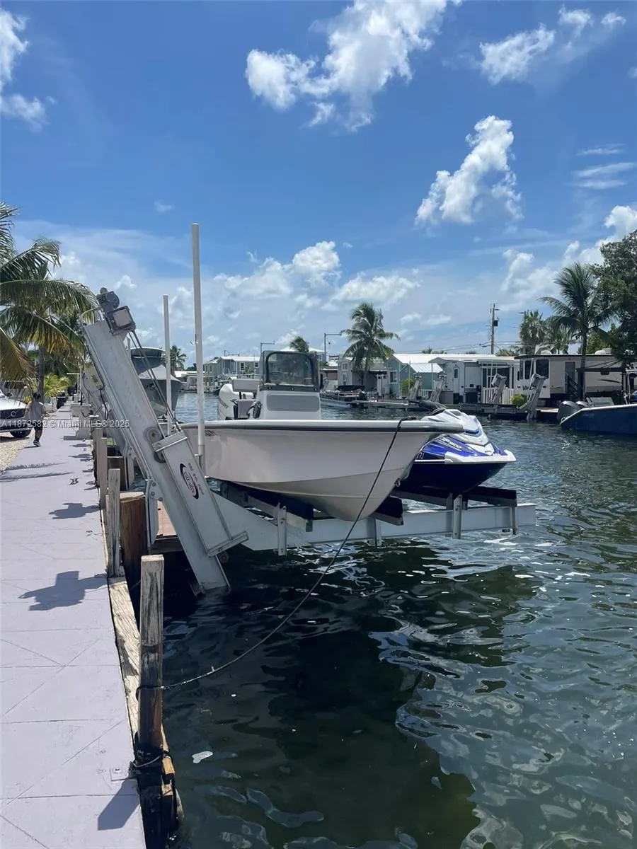 325 Calusa St, #320
