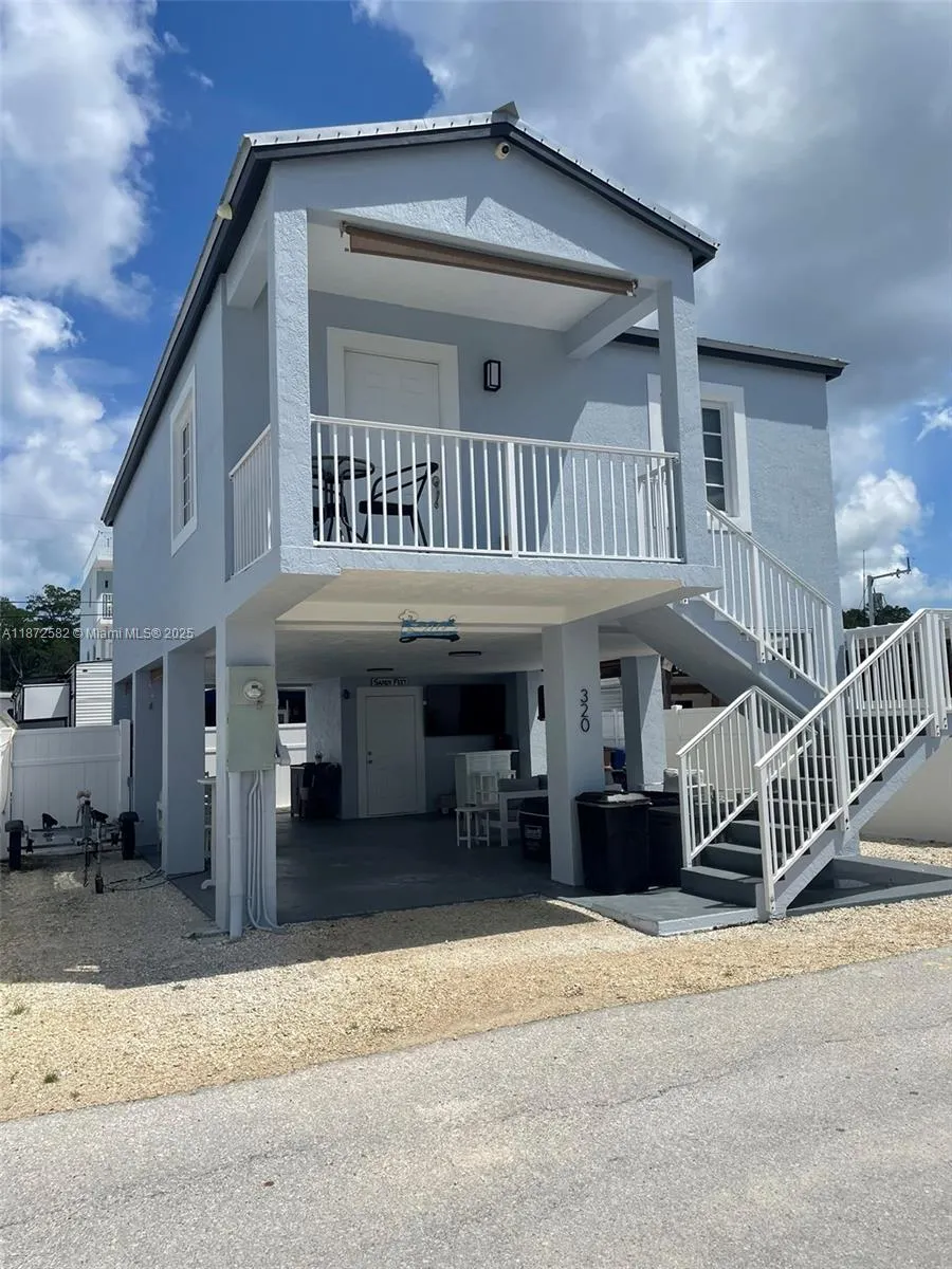 325 Calusa St, #320