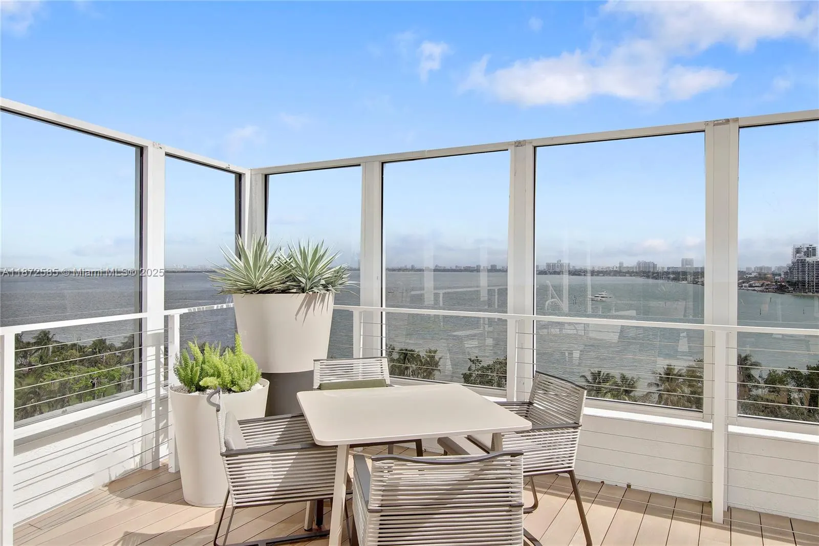 1756 N Bayshore Dr, #34L