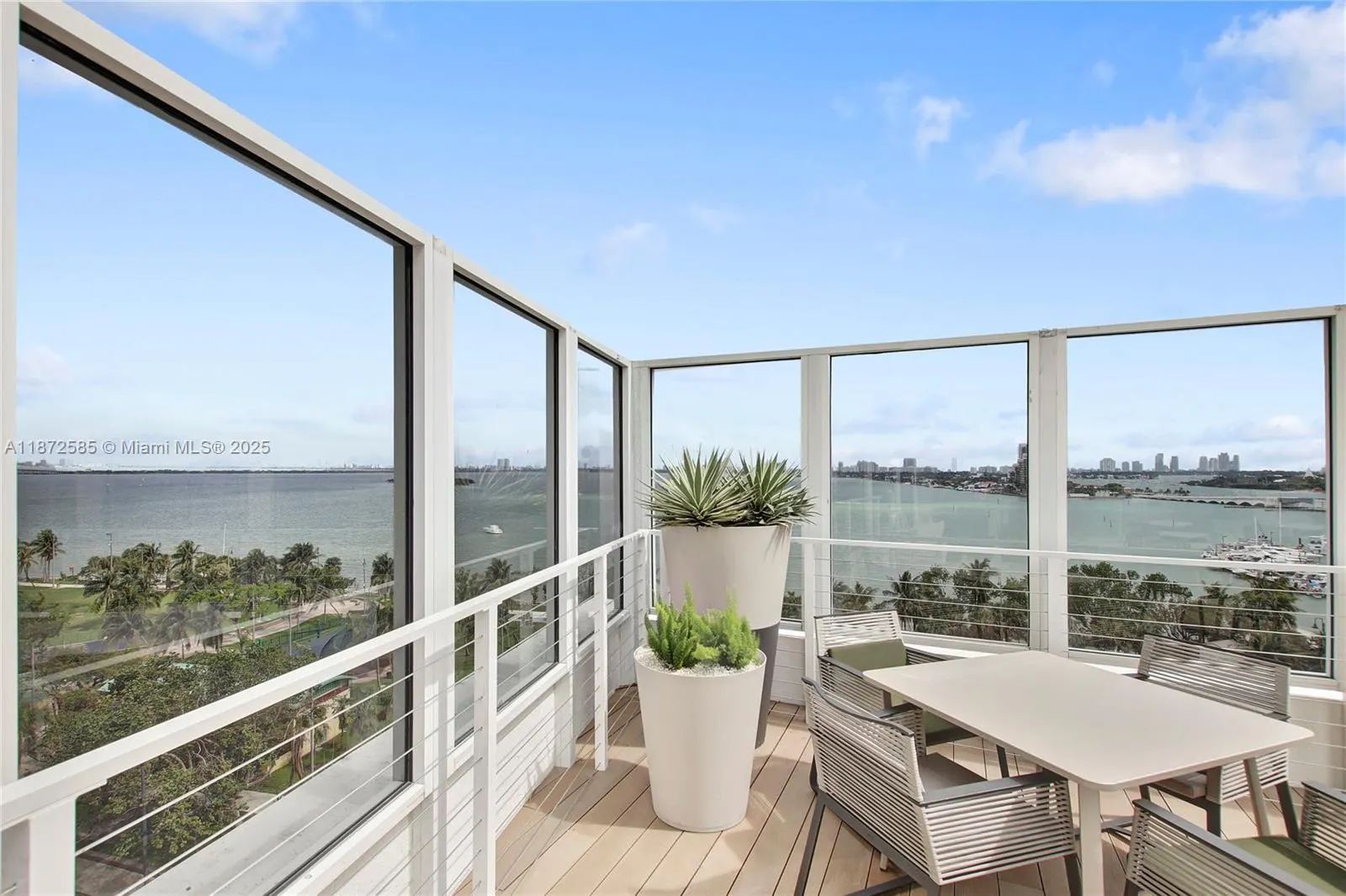 1756 N Bayshore Dr, #34L