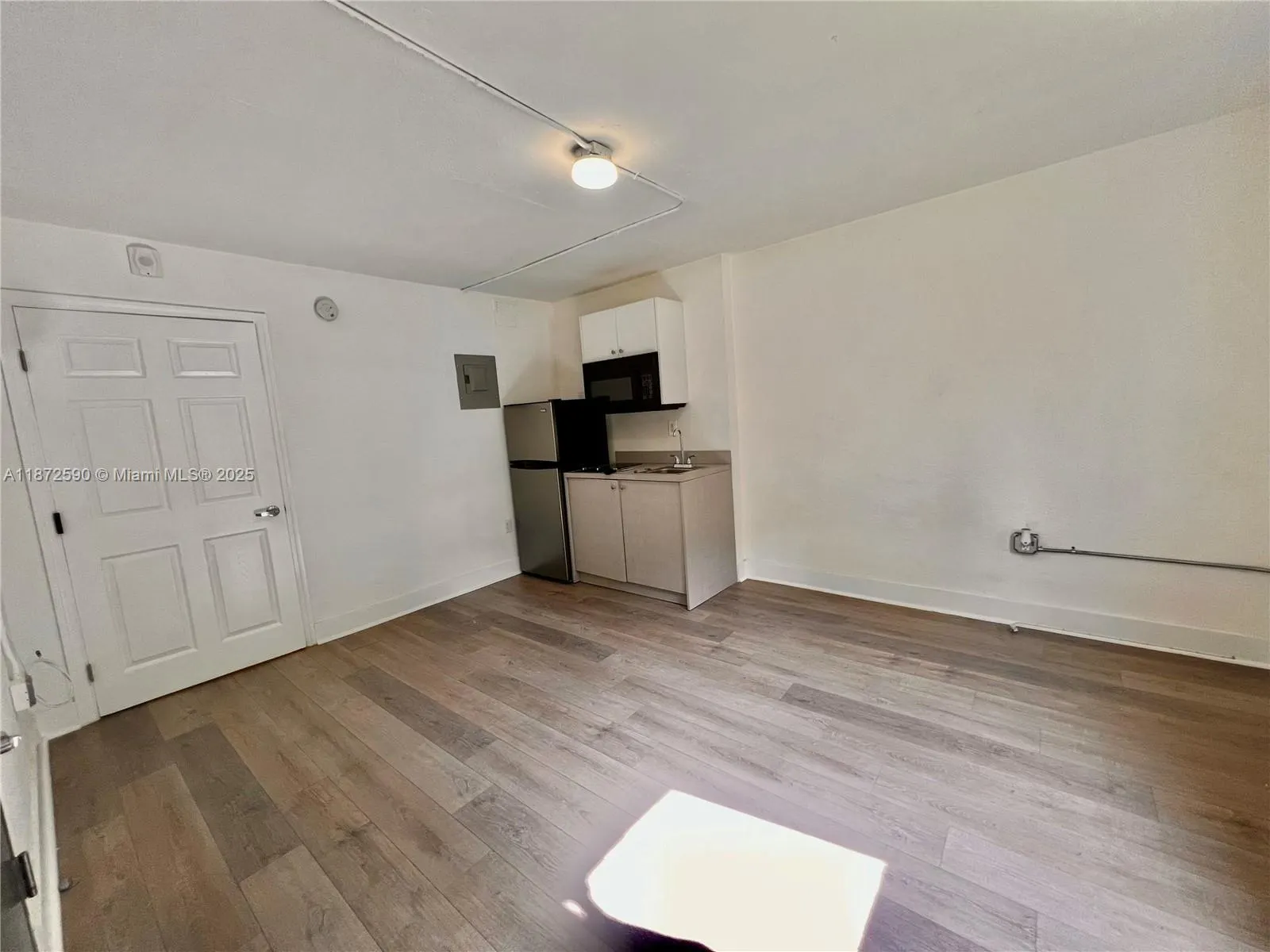 143 SW 9th St, #109