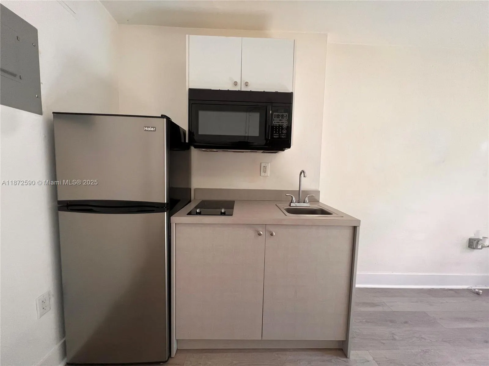 143 SW 9th St, #109