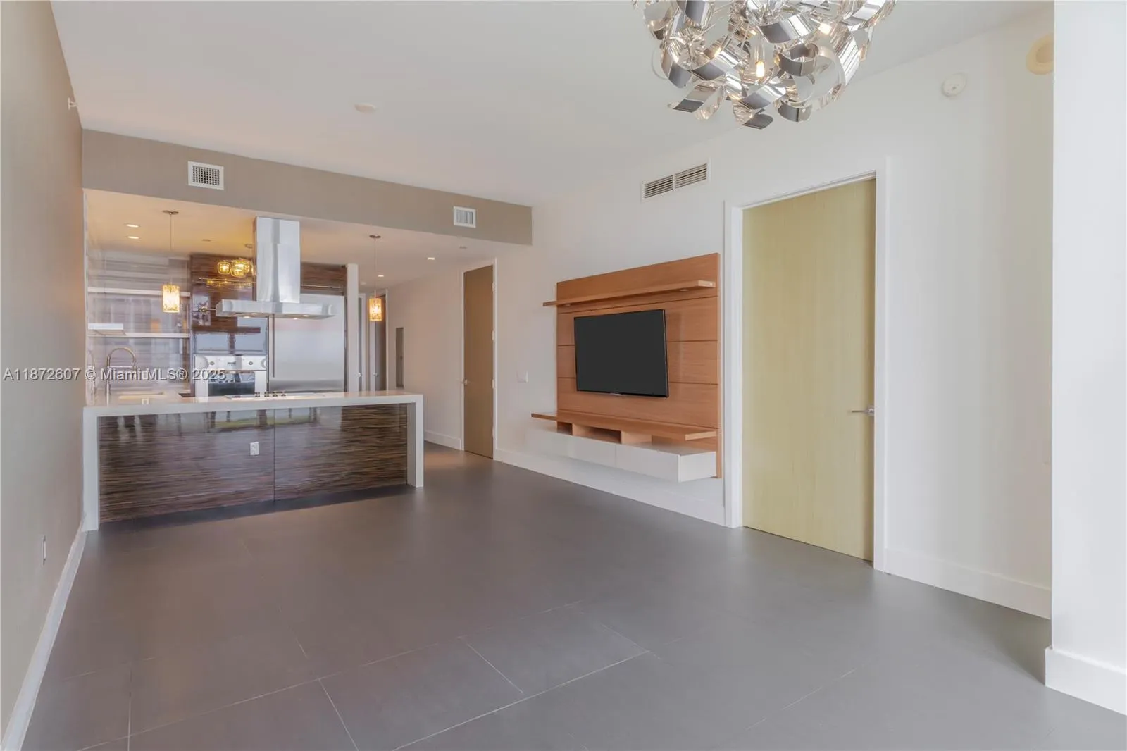 1100 Biscayne Blvd, #4502