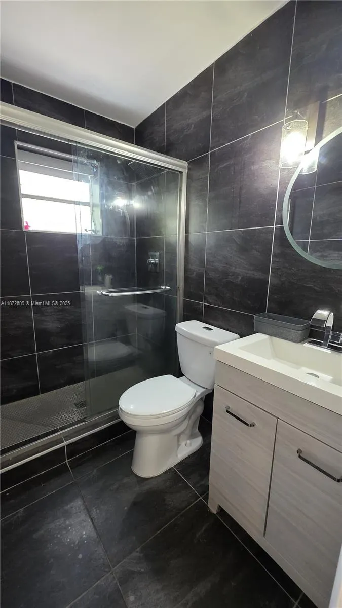 641 NW 2nd St, #6