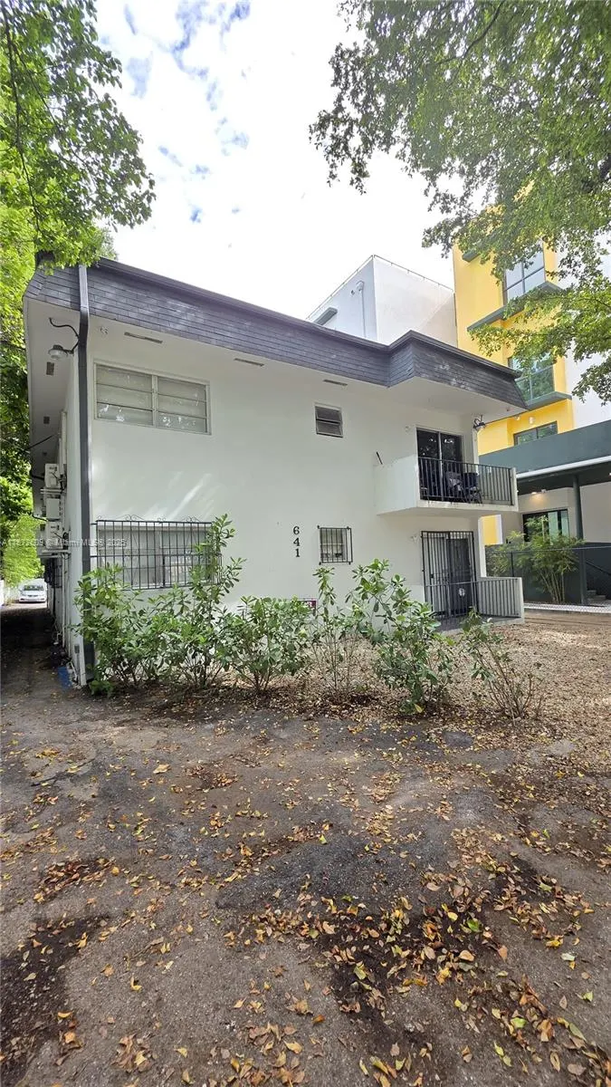 641 NW 2nd St, #6