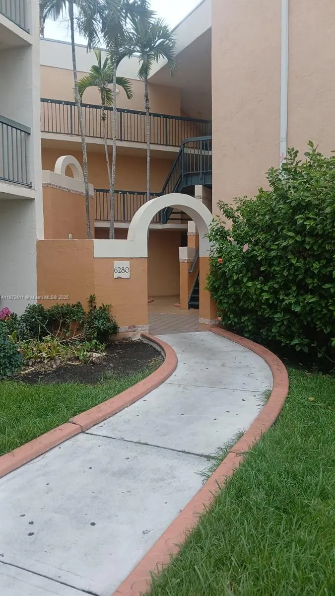 6280 NW 186th St, #303