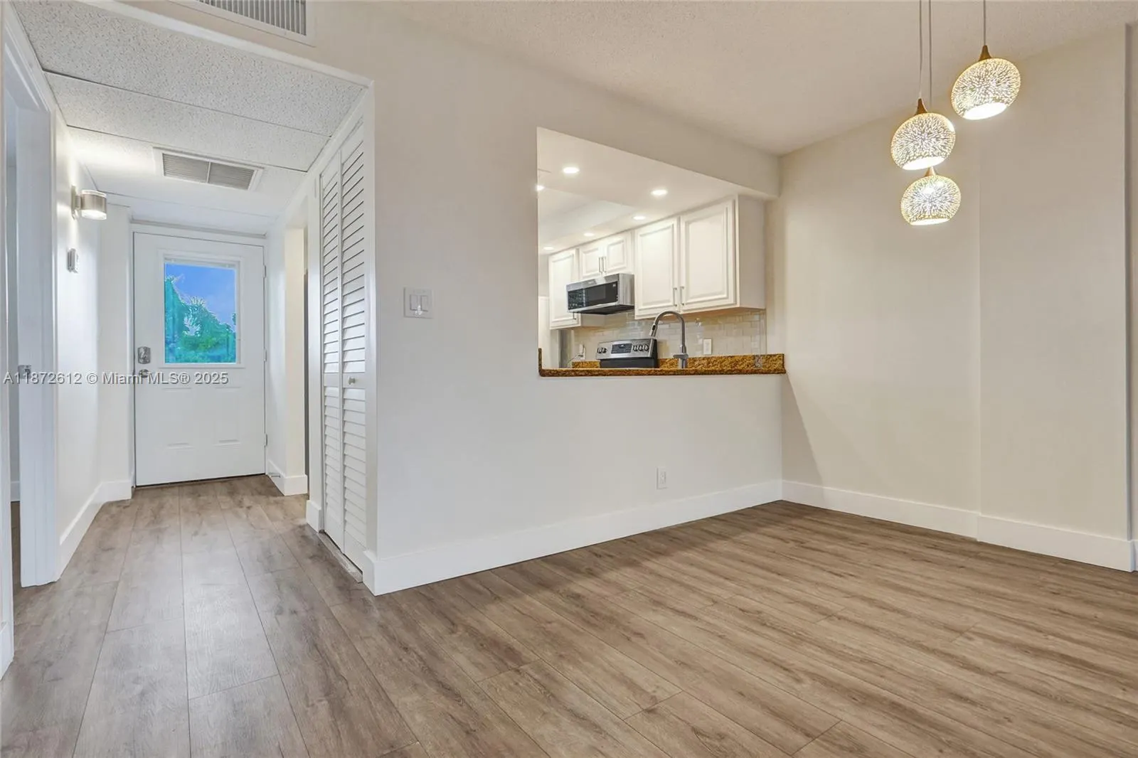119 Royal Park Dr, #3B