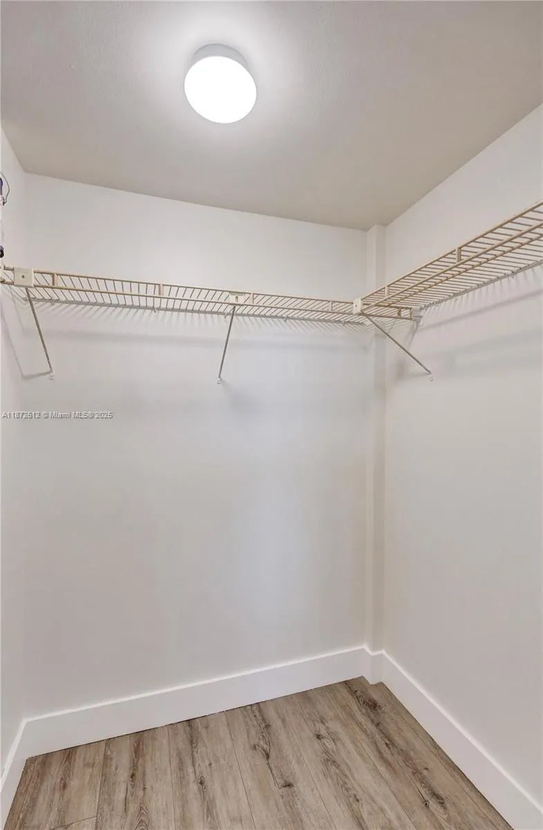 119 Royal Park Dr, #3B