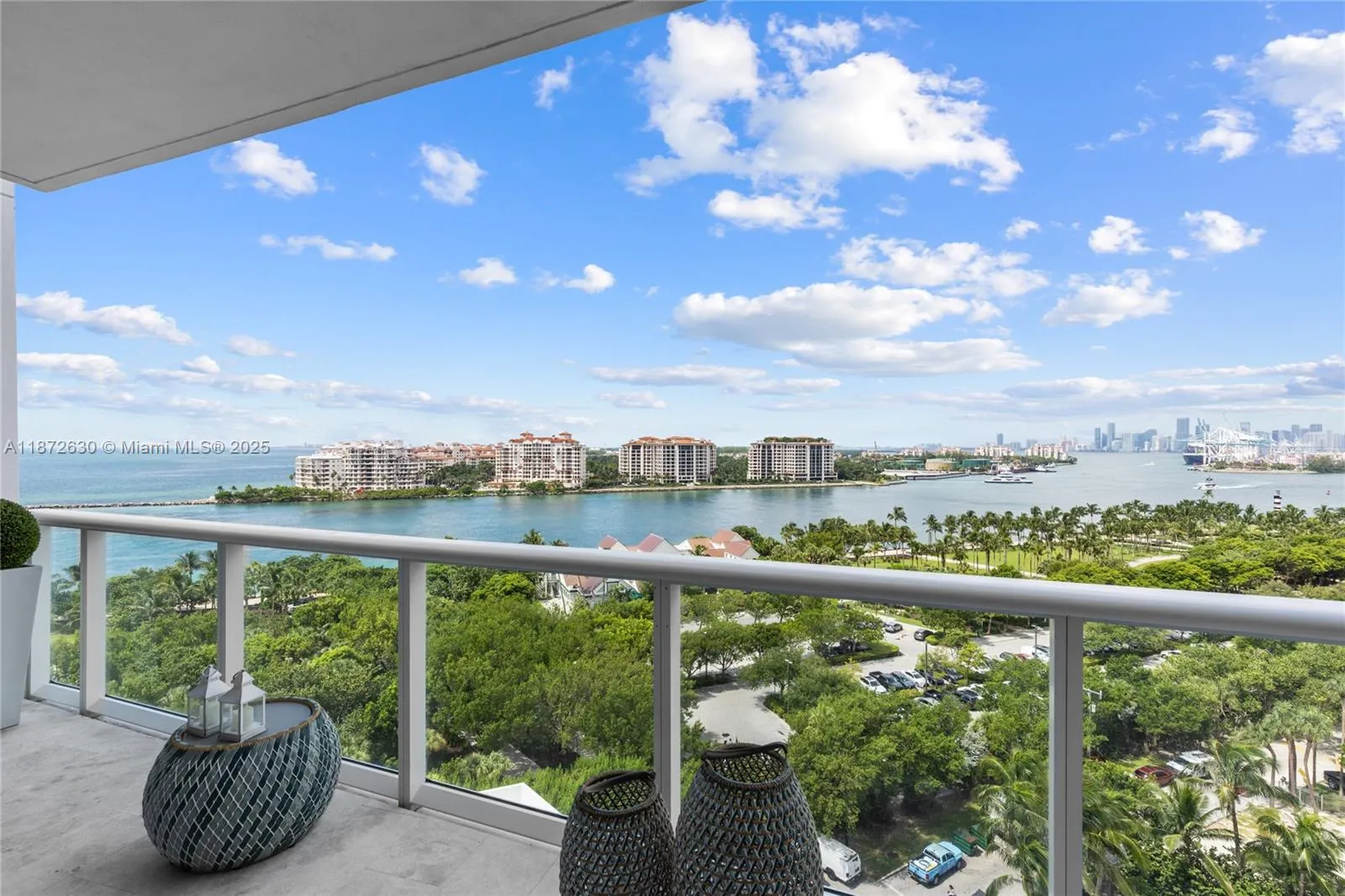 100 S Pointe Dr, #1102/03