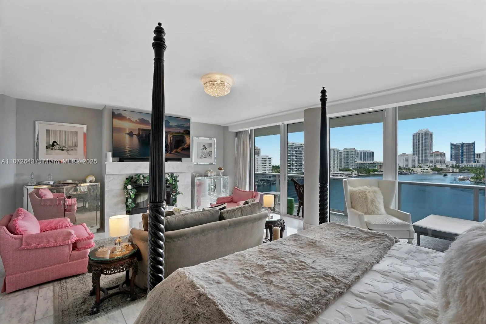 900 Bay Dr, #702/704