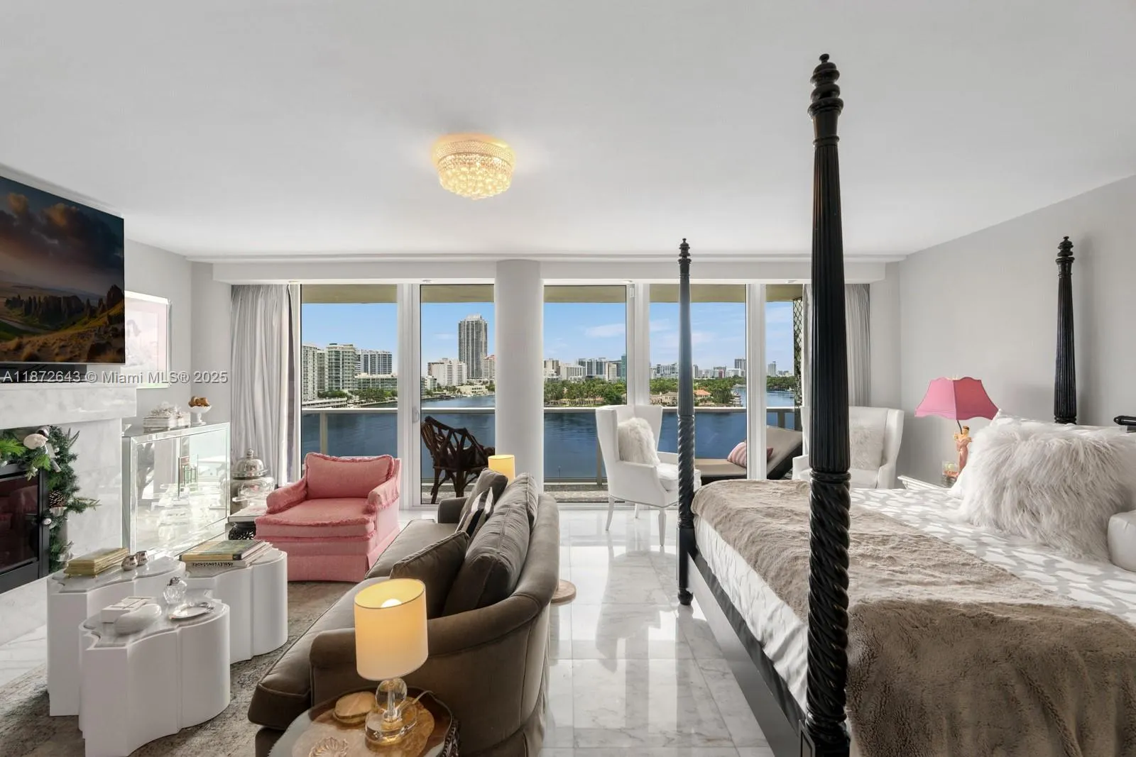 900 Bay Dr, #702/704