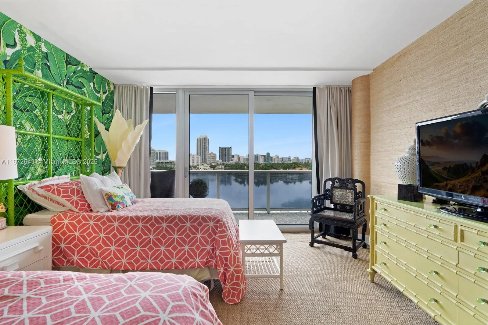 900 Bay Dr, #702/704