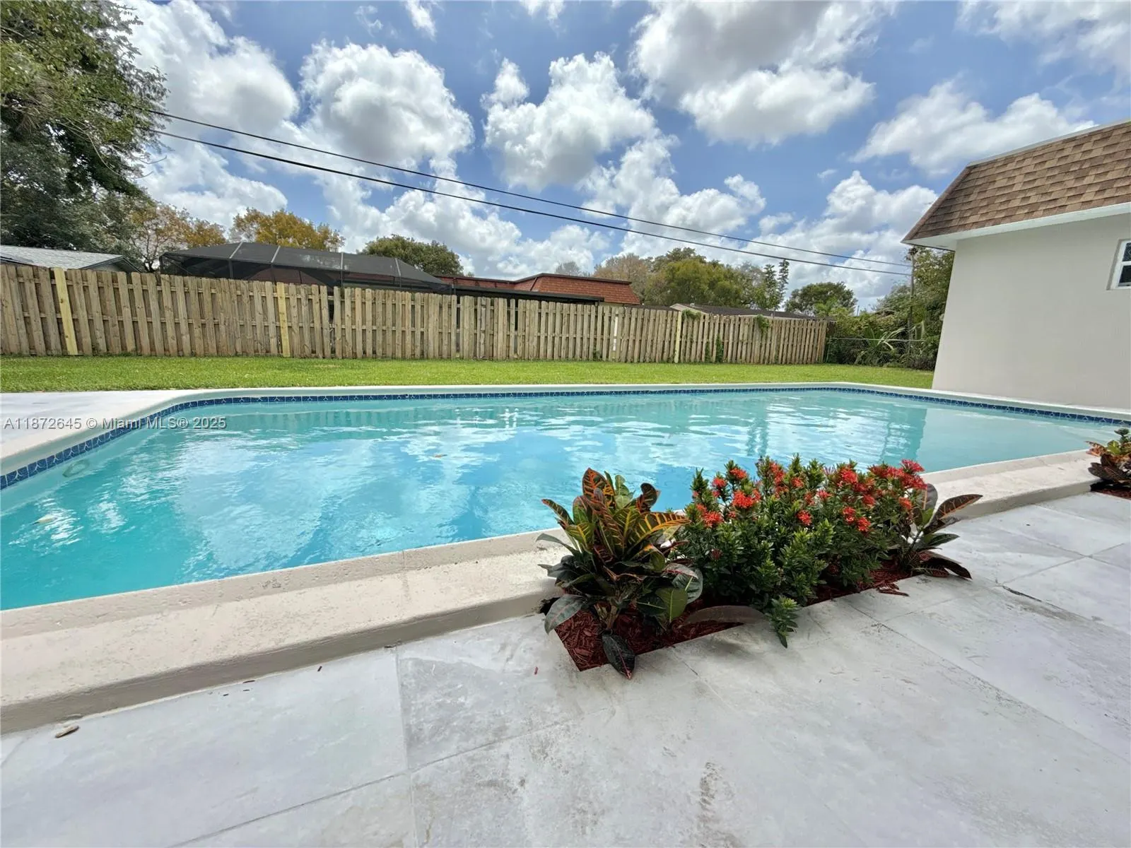 7480 NW 14th St
