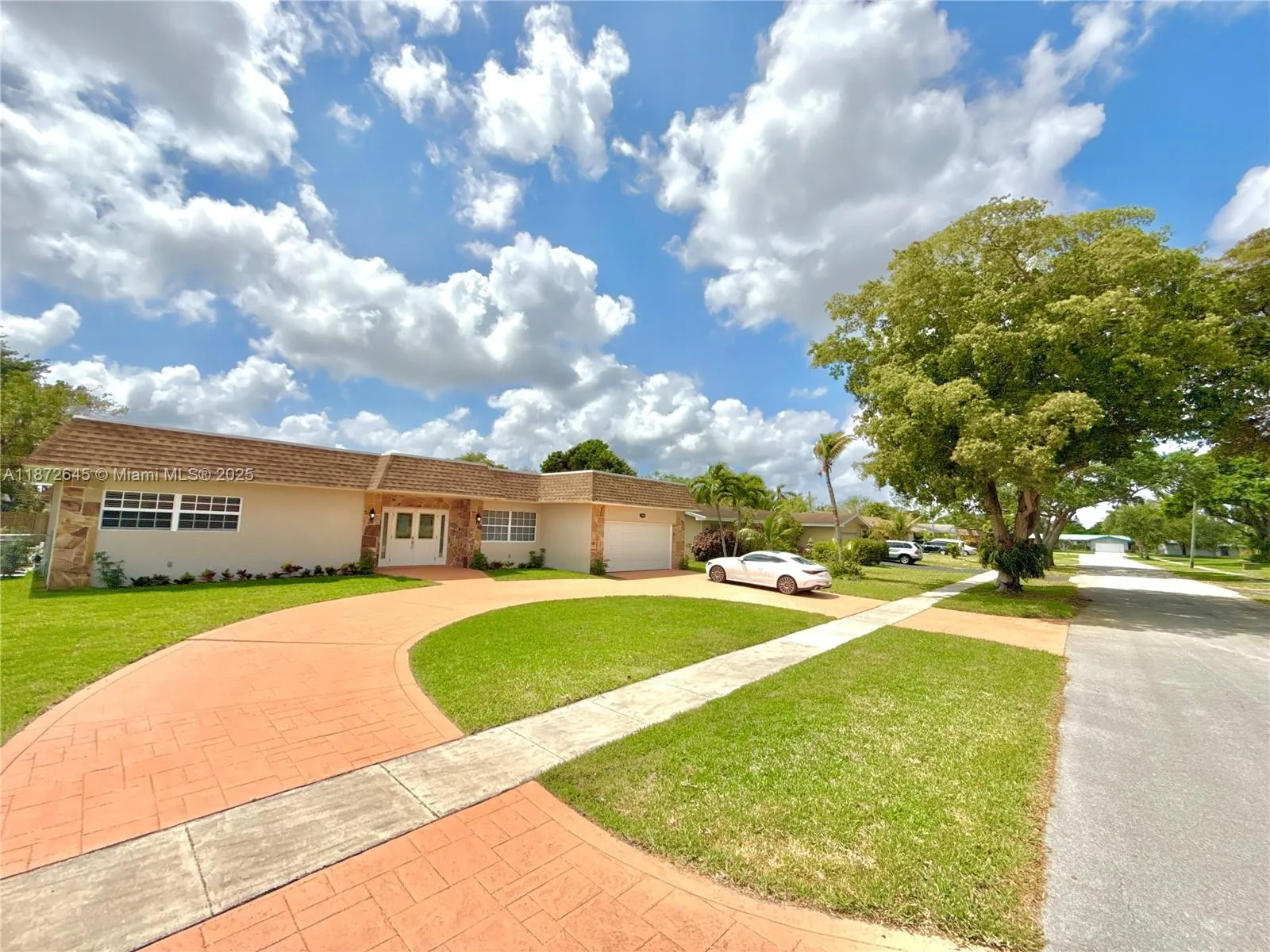 7480 NW 14th St