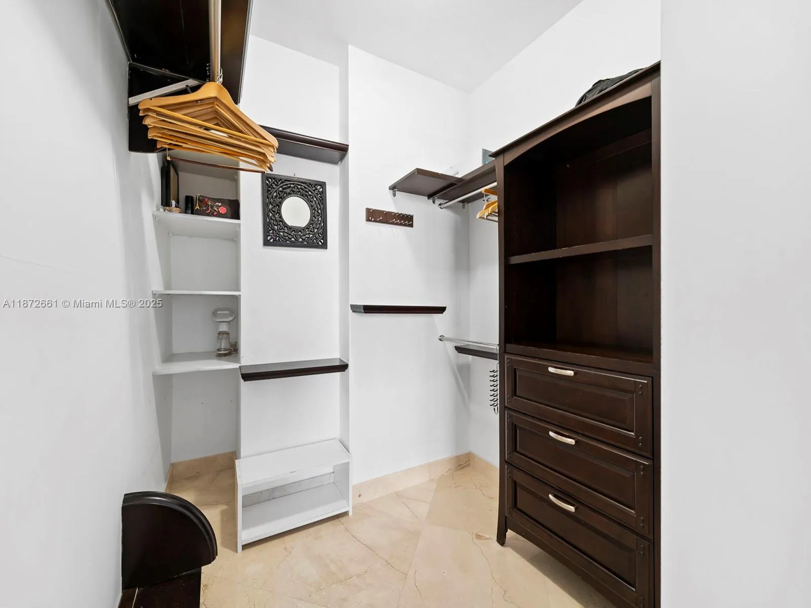 15901 Collins Ave, #405