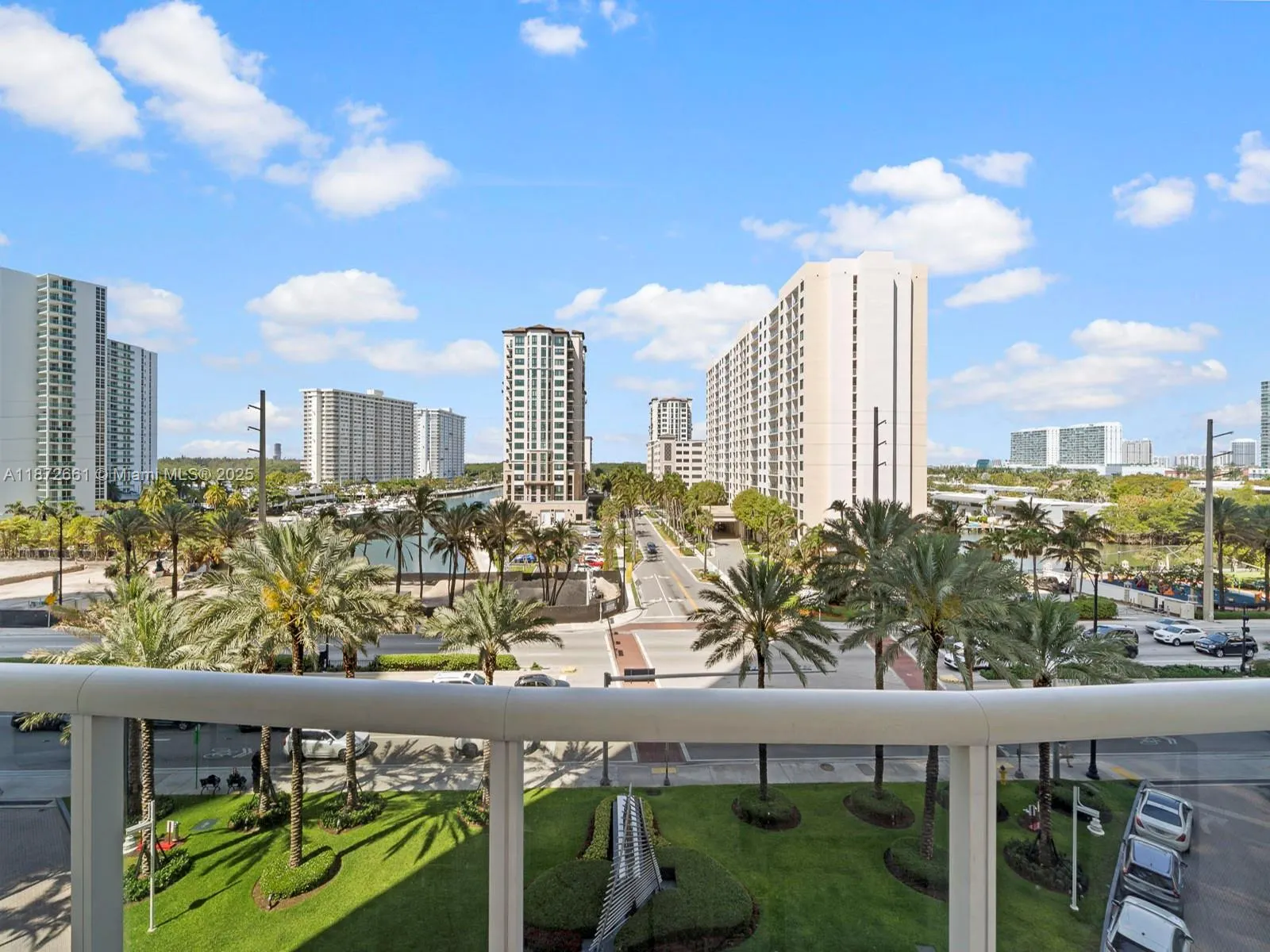 15901 Collins Ave, #405