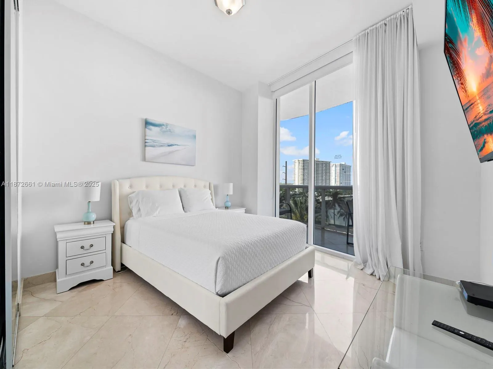 15901 Collins Ave, #405