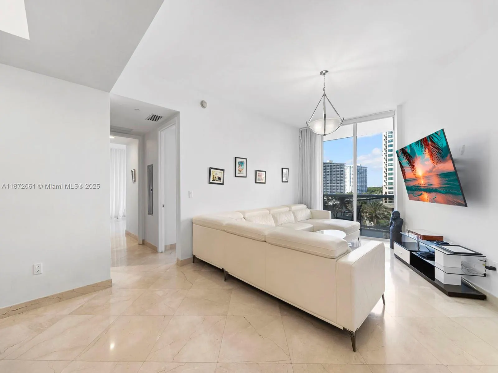 15901 Collins Ave, #405
