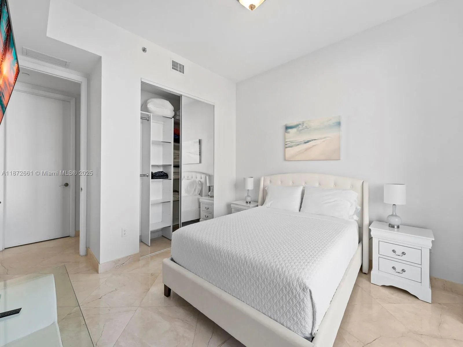 15901 Collins Ave, #405