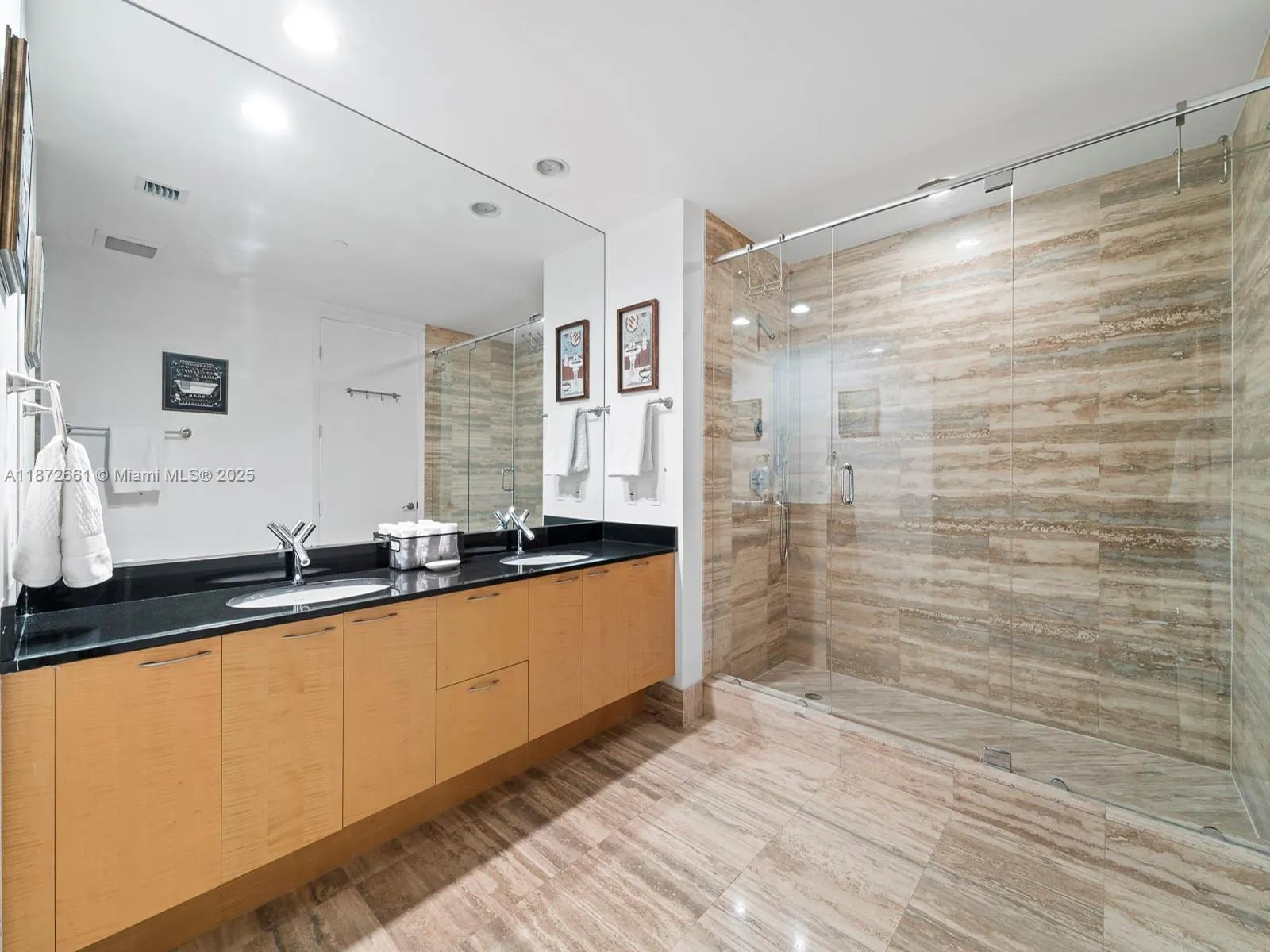 15901 Collins Ave, #405