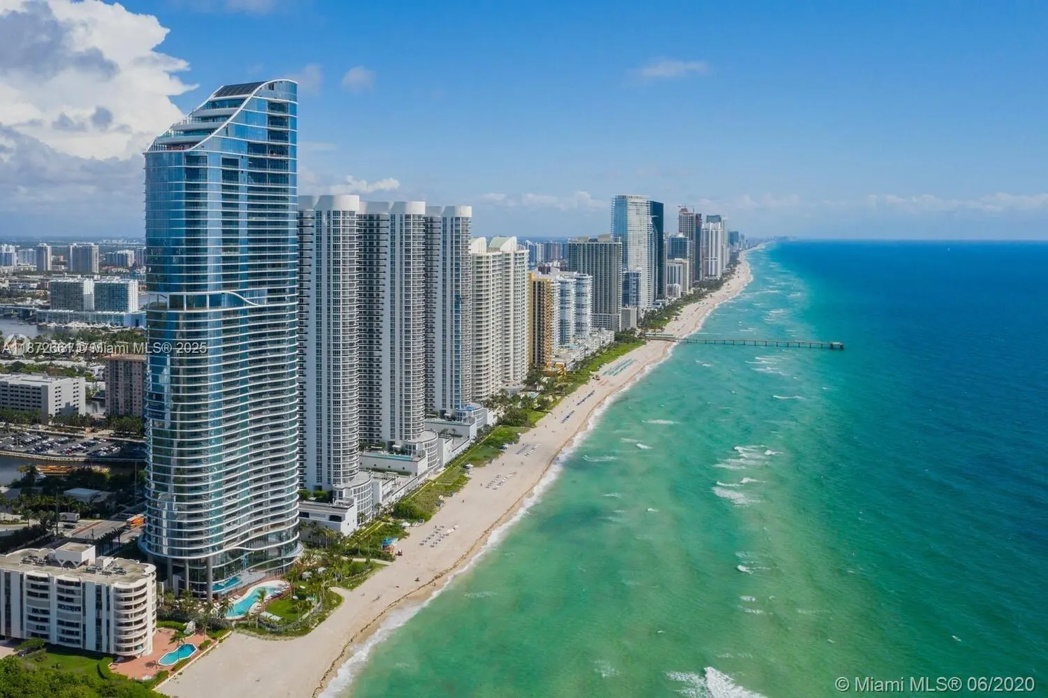 15901 Collins Ave, #405