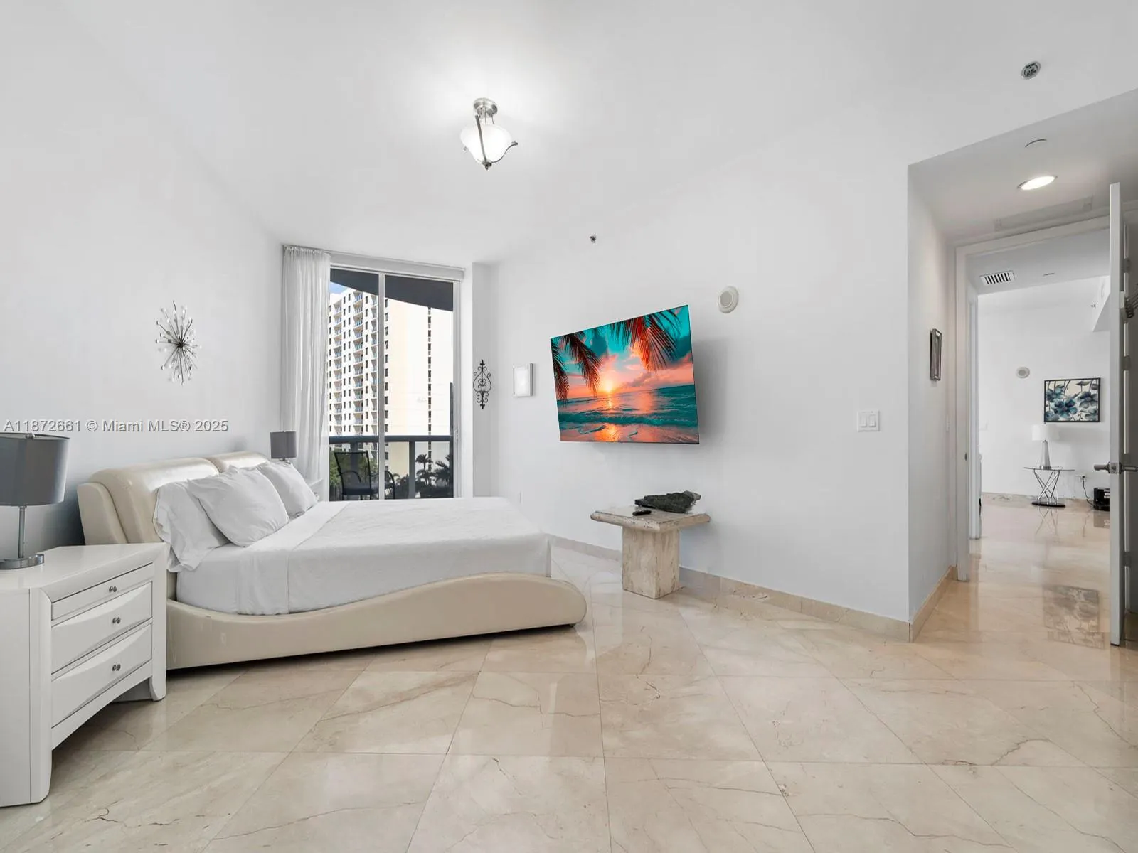 15901 Collins Ave, #405