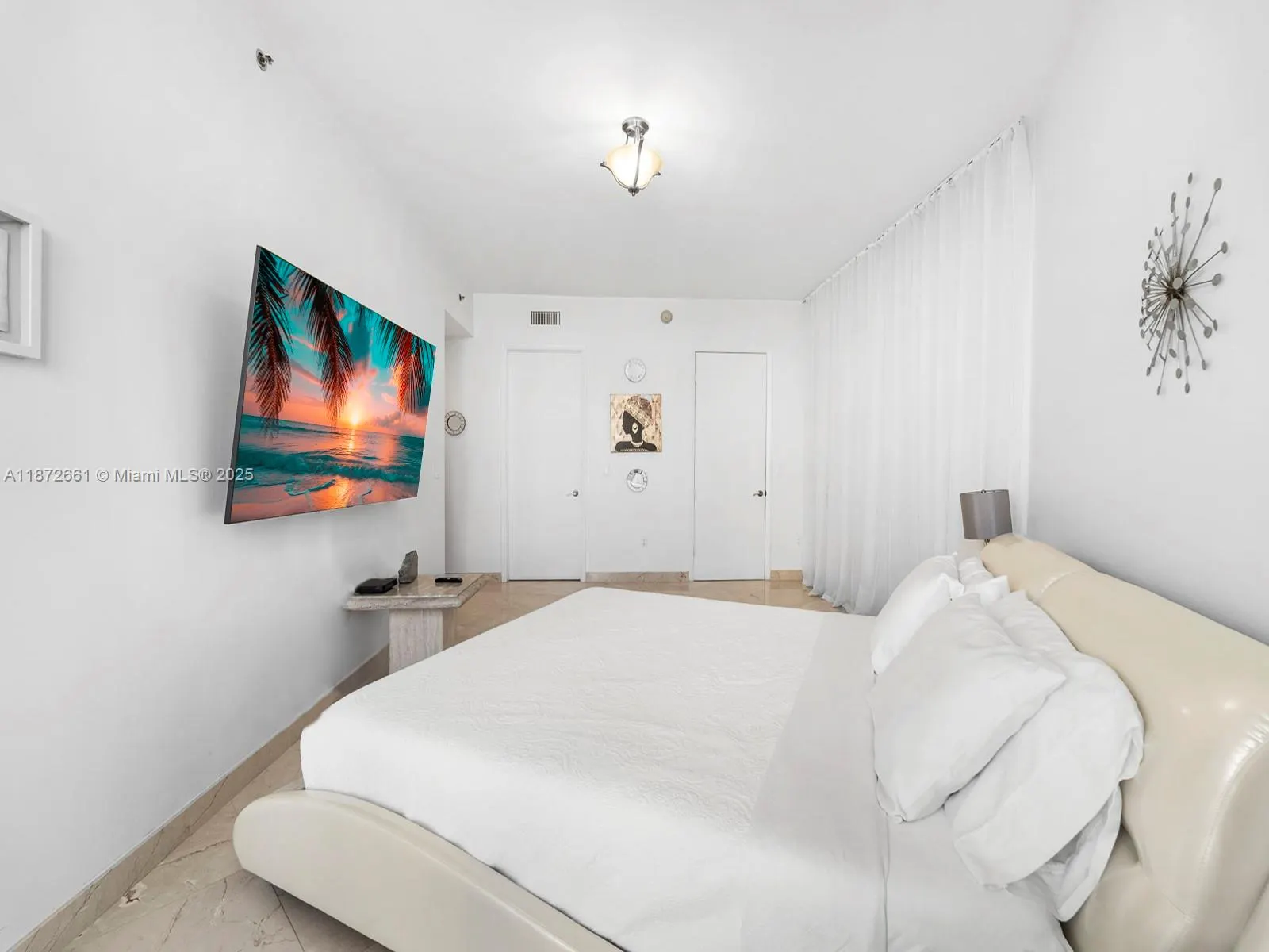 15901 Collins Ave, #405