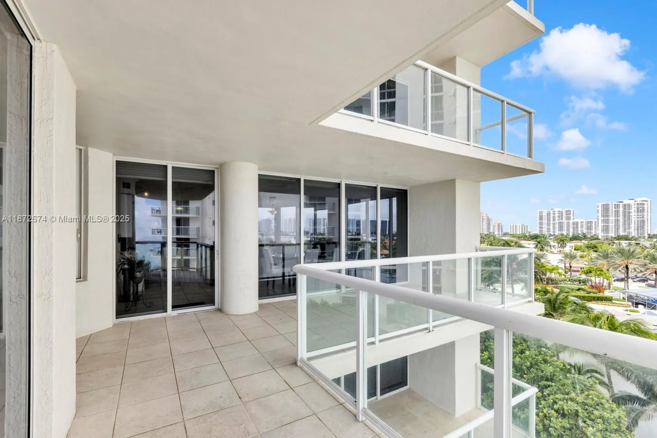 18671 Collins Ave, #604