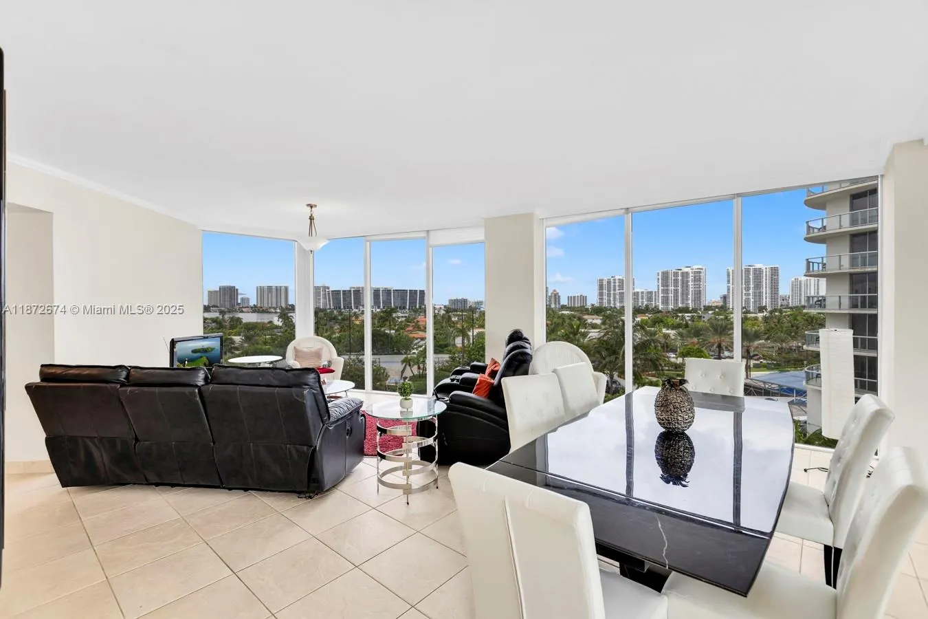 18671 Collins Ave, #604
