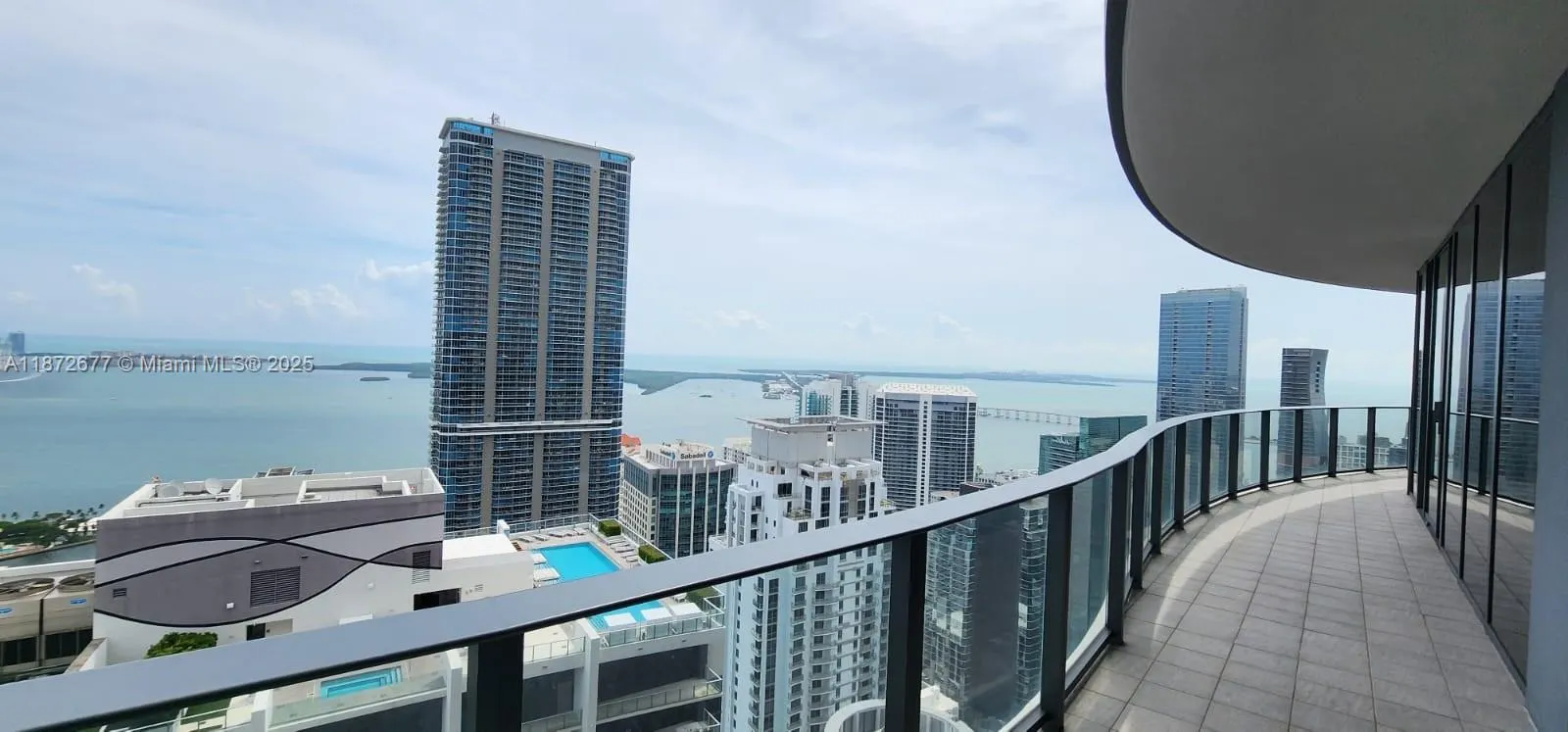 1000 Brickell Plz, #PH5705