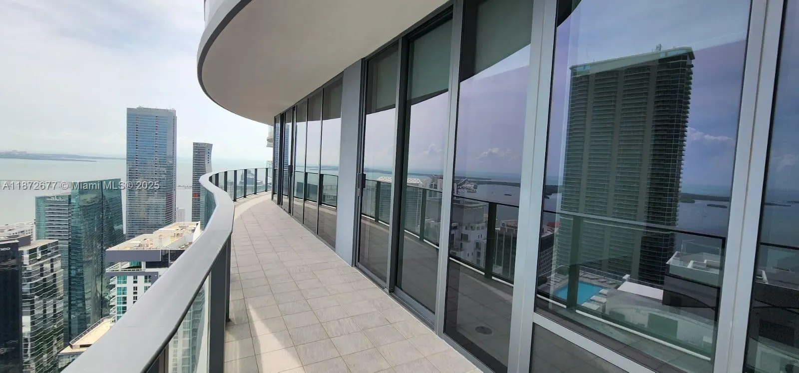 1000 Brickell Plz, #PH5705
