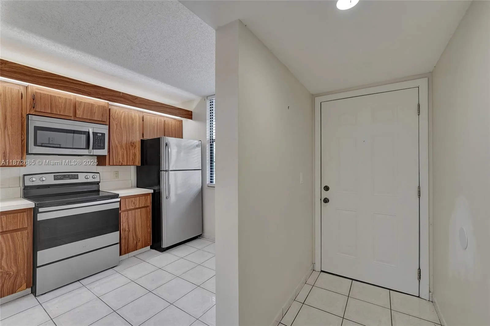 1502 Whitehall Dr, #303