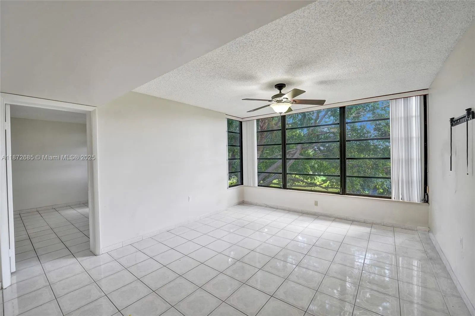 1502 Whitehall Dr, #303