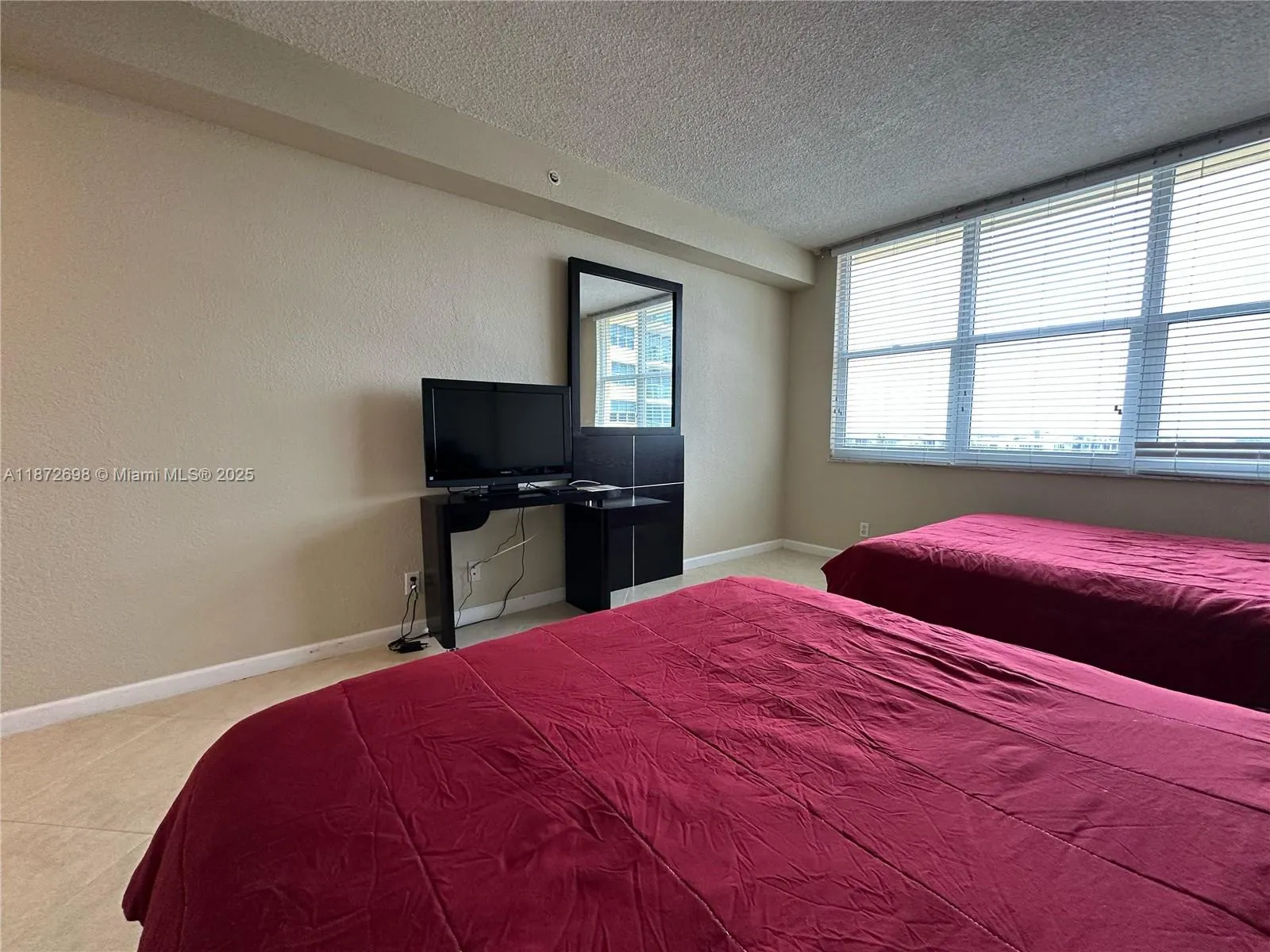 2501 S Ocean Dr, #1129