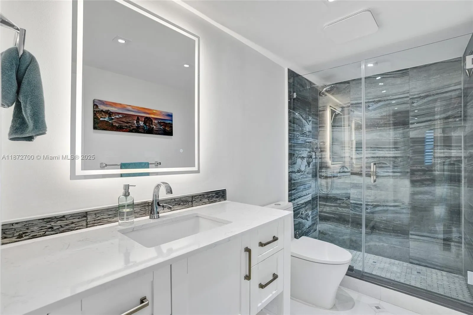 500 Bayview Dr, #1921