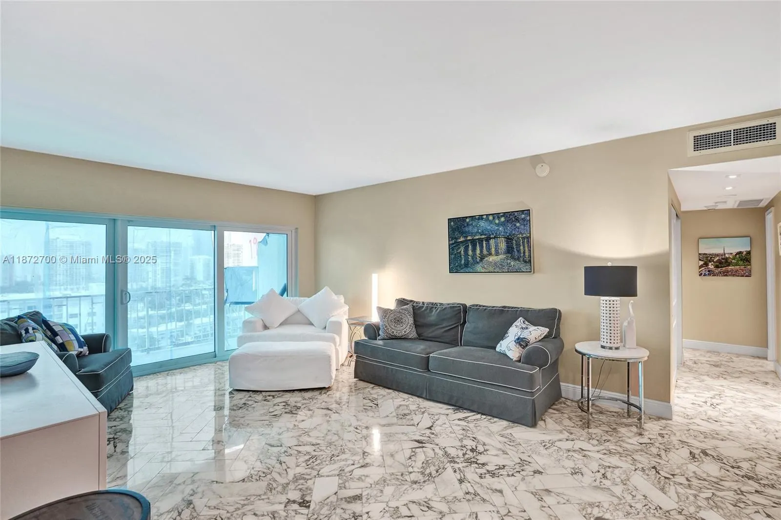 500 Bayview Dr, #1921