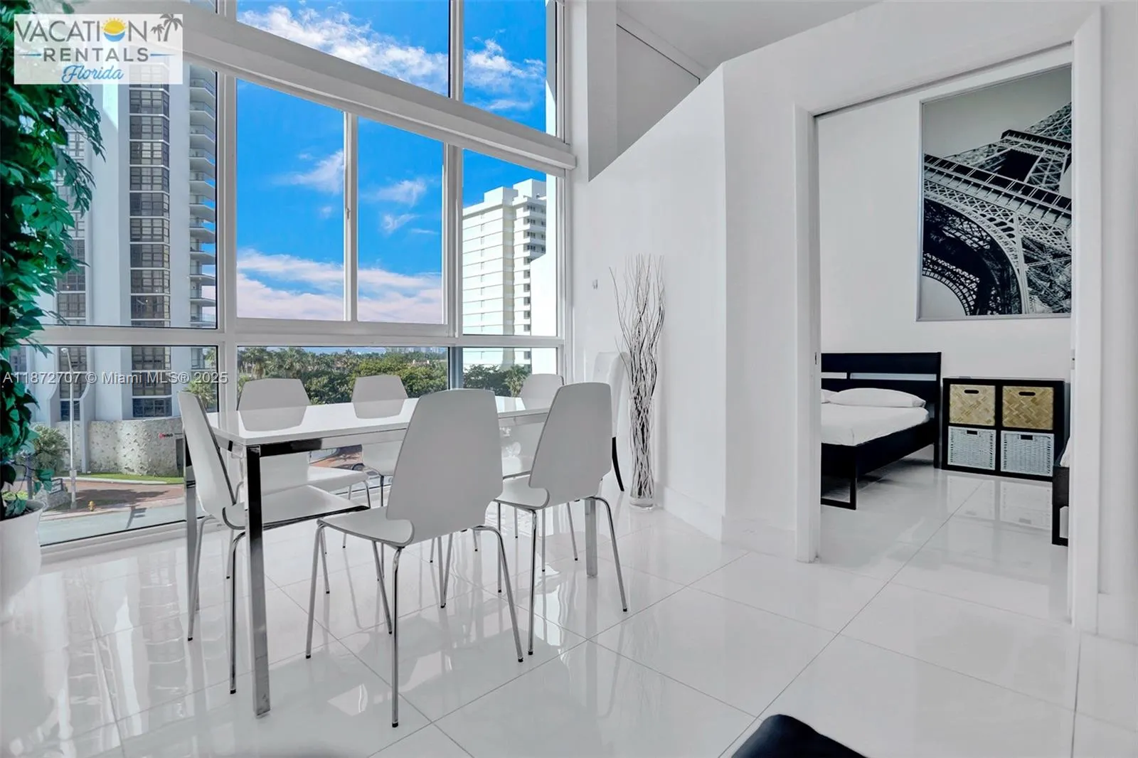 5445 Collins Ave, #BAY-14