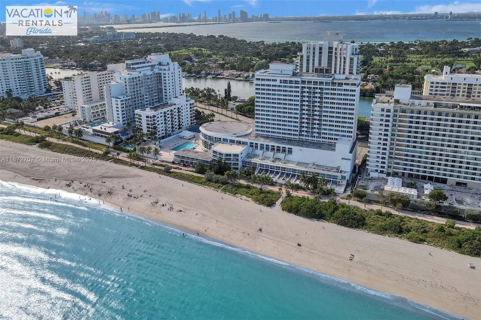 5445 Collins Ave, #BAY-14